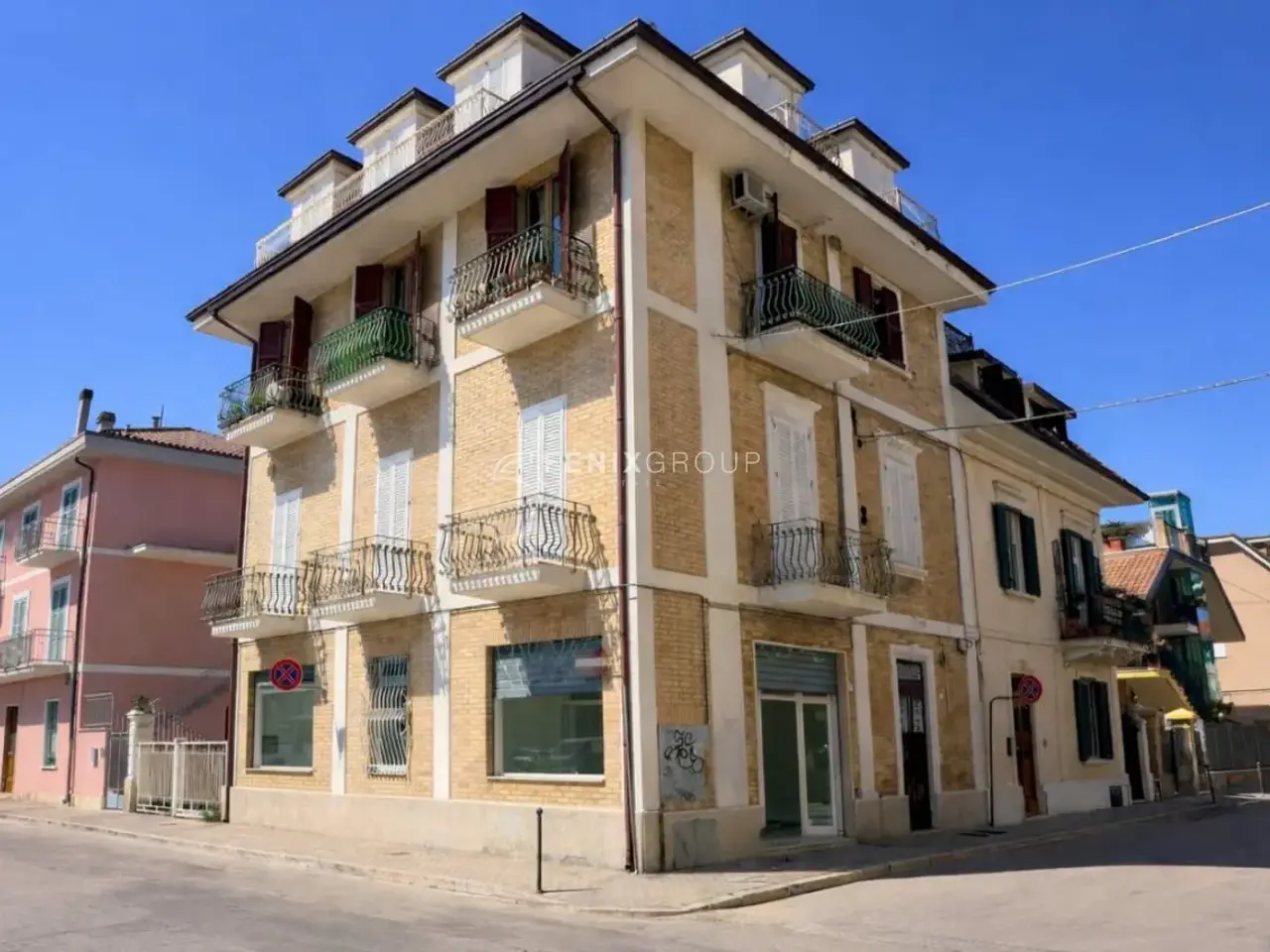 Palazzina commerciale in Via Calatafimi 103, San Benedetto Del Tronto, {3} - Foto 1