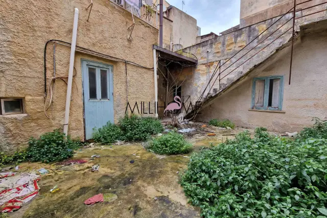 Detached house in Piazza San Francesco, Marsala - Photo 1