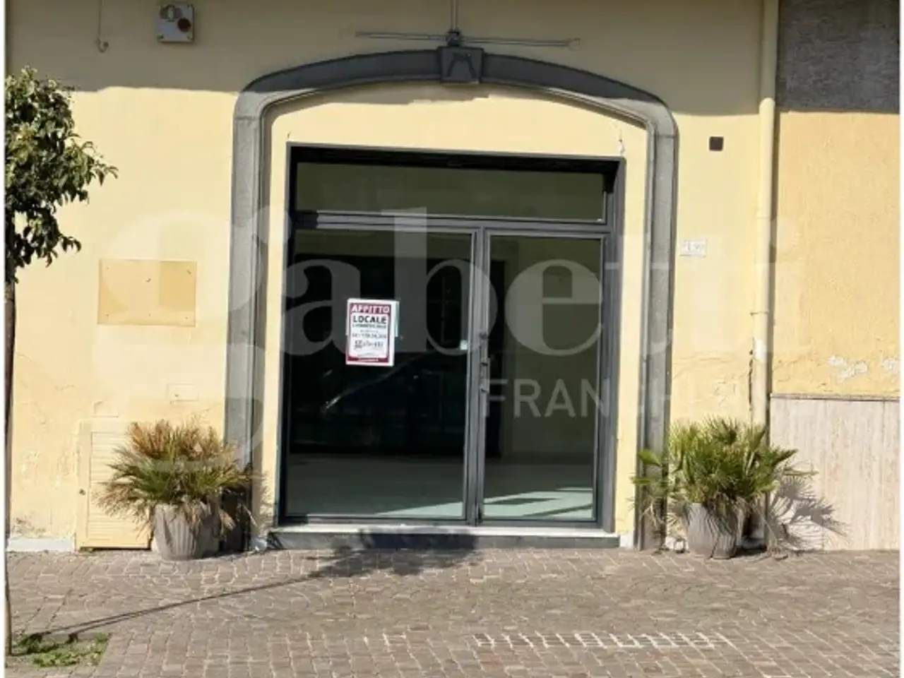 Negozio in Via Antonio d'Auria 150, Sant'Anastasia, {3} - Foto 2