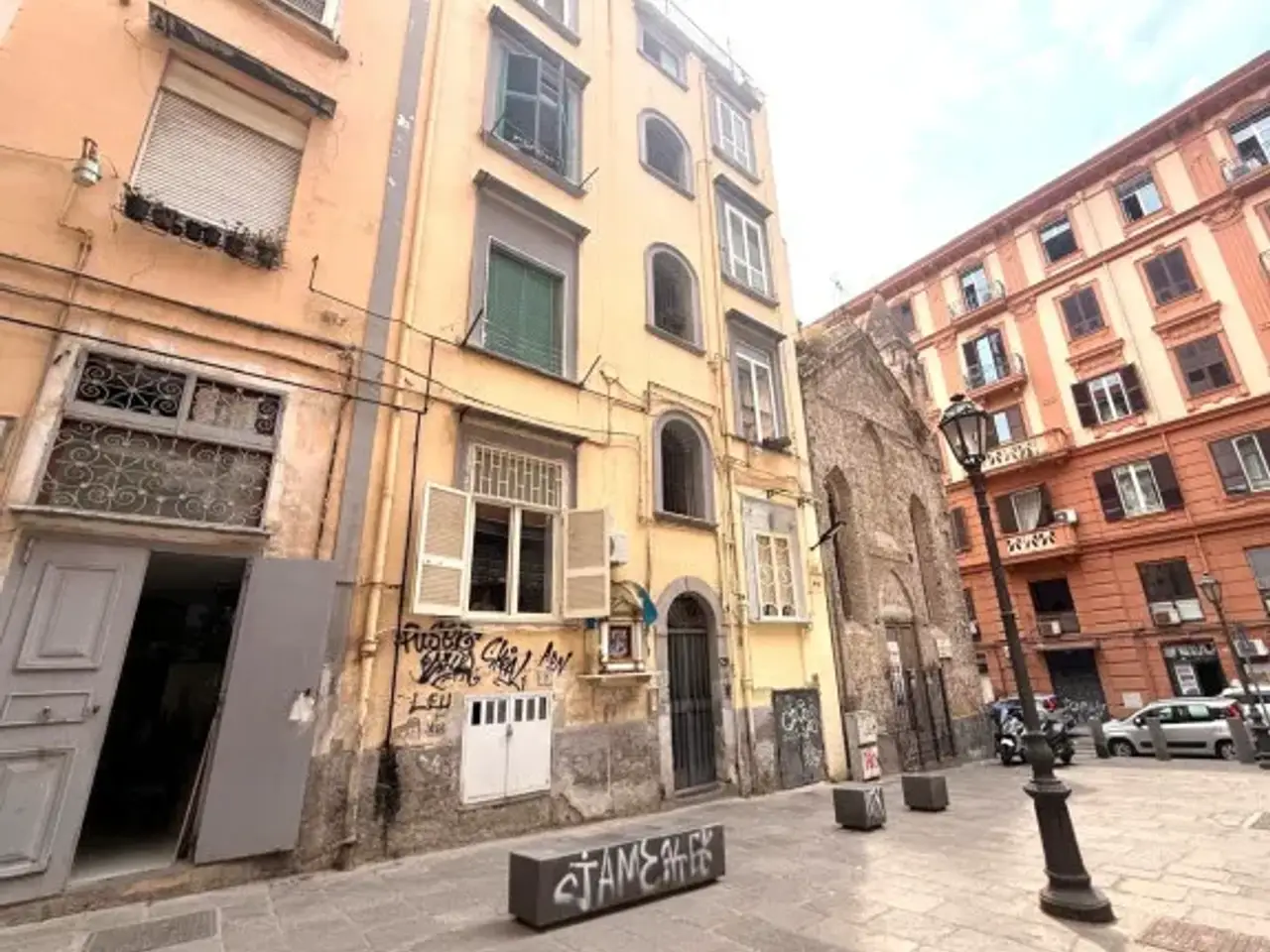 Negozio in Via del Grande Archivio, Napoli, {3} - Foto 2
