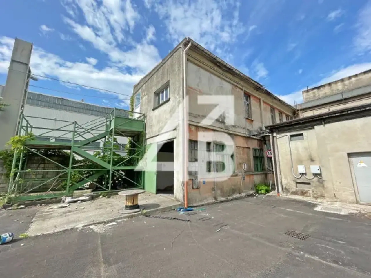 Magazzino in Viale dei Campi Elisi, Trieste, {3} - Foto 1