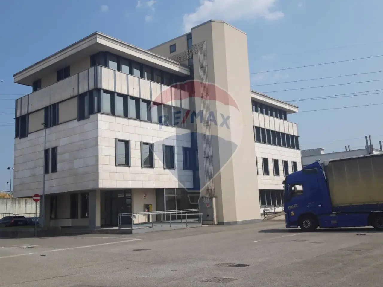 Ufficio in Viale dell'Industria 17, Caponago, {3} - Foto 2
