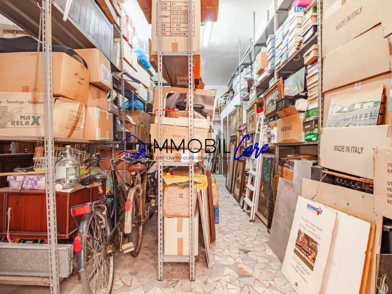 Locale commerciale in , Livorno, {3} - Foto 2