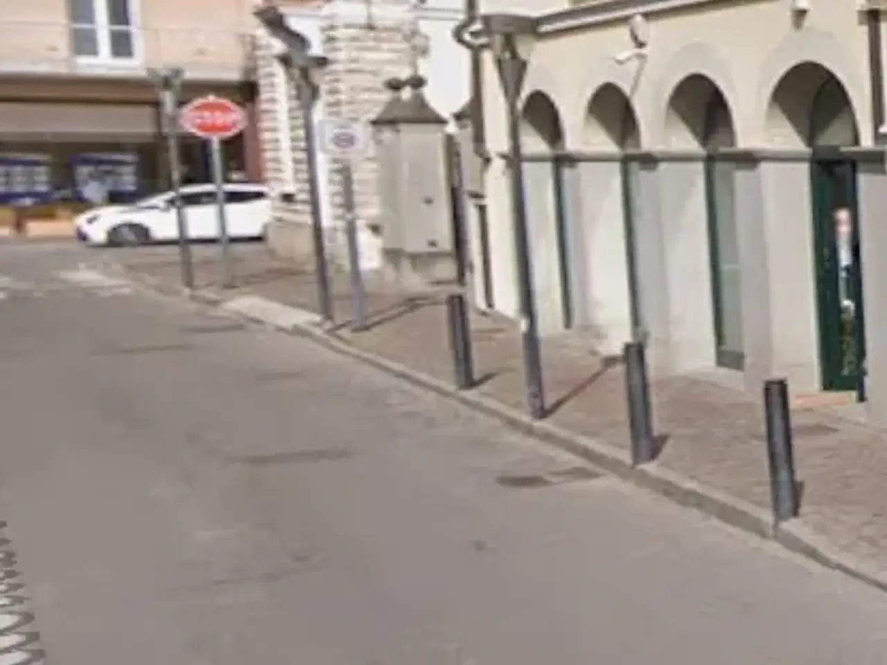 Negozio in Via 20 Settembre 5, Rovato, {3} - Foto 1