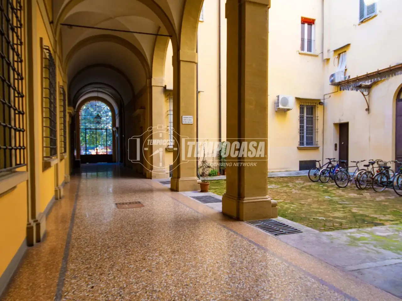 Ufficio in Via Castiglione, Bologna, {3} - Foto 1