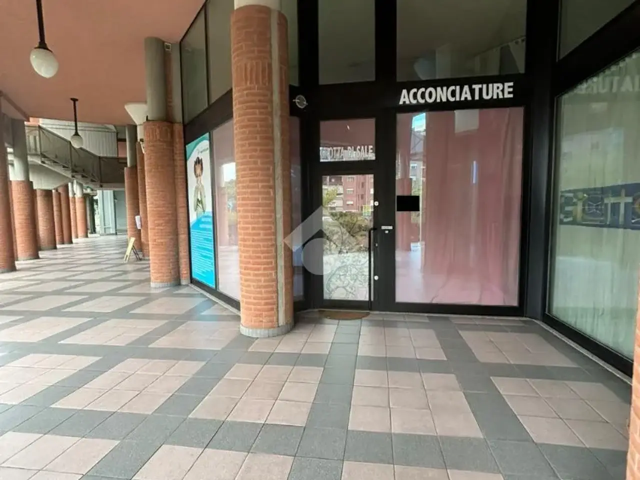 Negozio in Via Mascagni 12, Venaria Reale, {3} - Foto 1