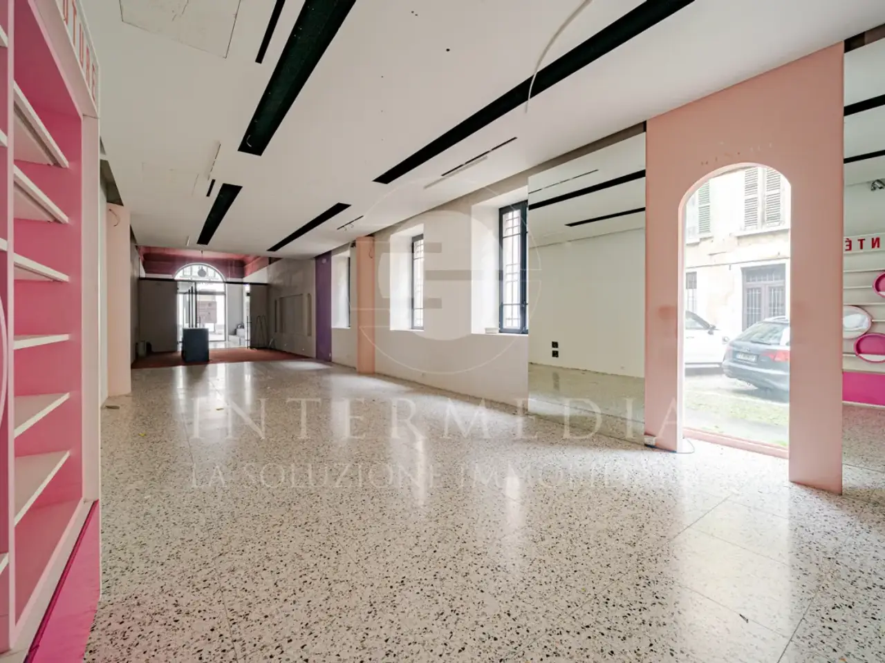 Palazzina commerciale in Via Gramsci 13, Brescia, {3} - Foto 2