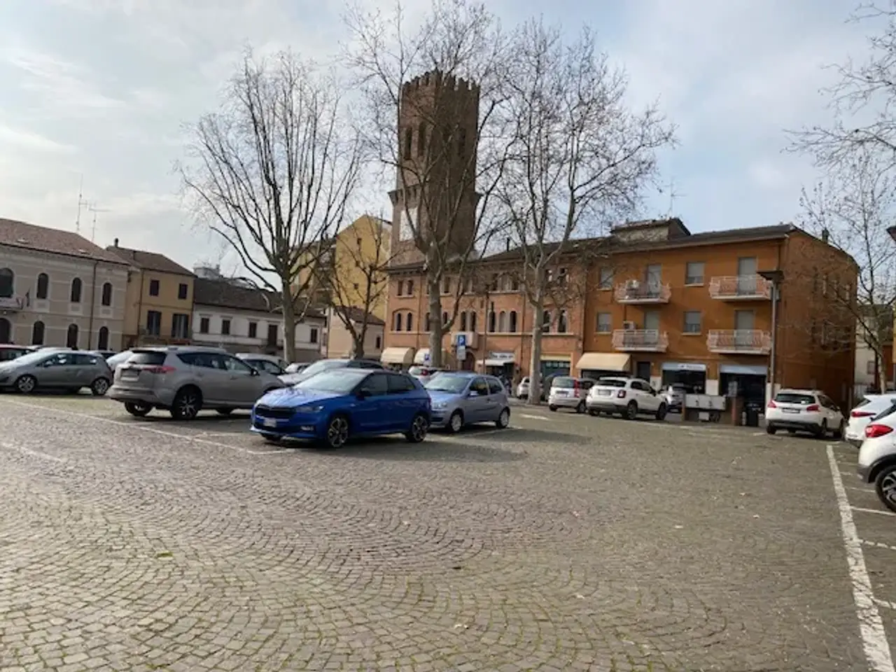Negozio in , Suzzara, {3} - Foto 1