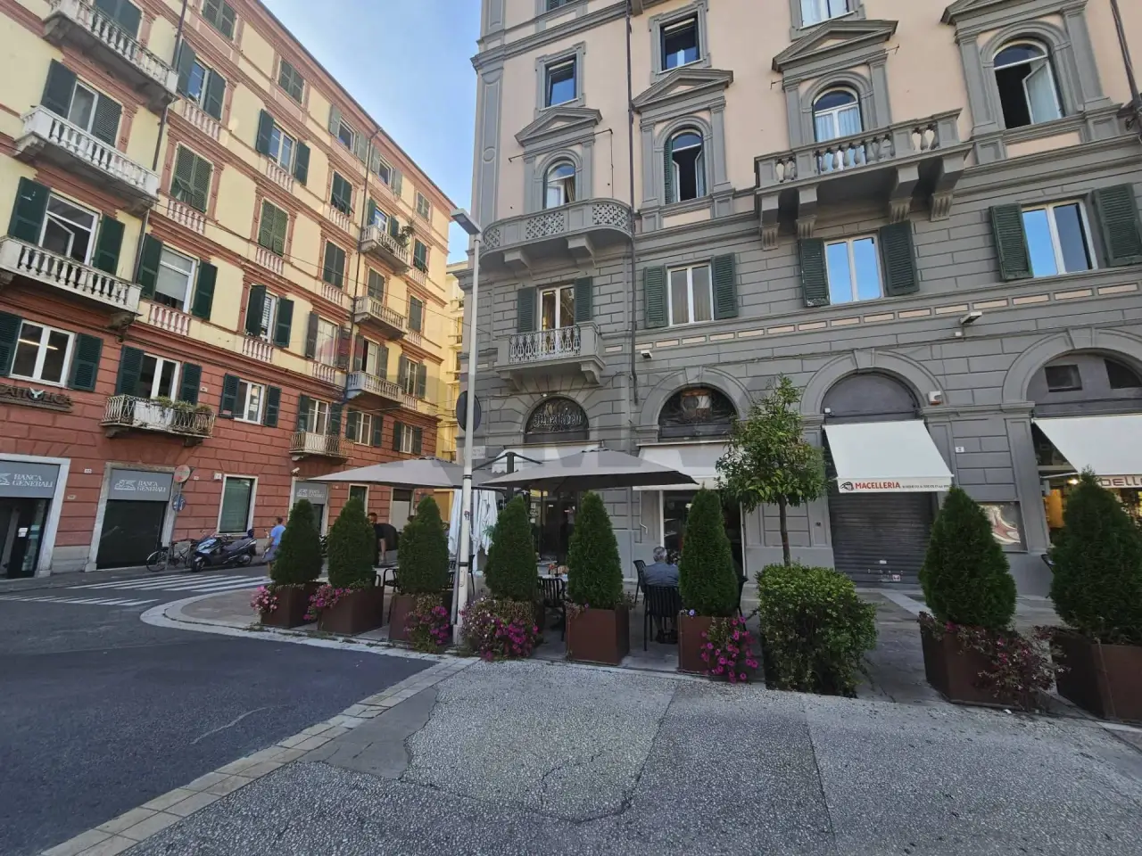 Bar in Piazza Giuseppe Verdi 1, La Spezia, {3} - Foto 2