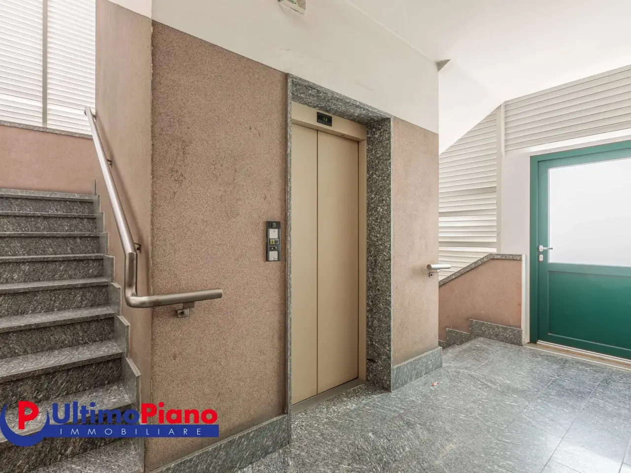 Ufficio in Regione Borgalle 3, Aosta, {3} - Foto 2