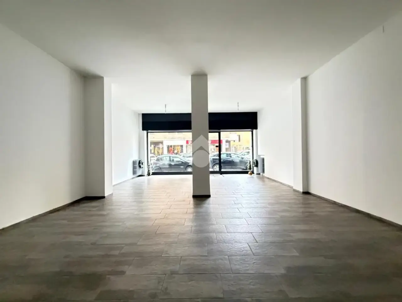 Negozio in Via Don Luigi Palazzolo 17, Bergamo, {3} - Foto 2