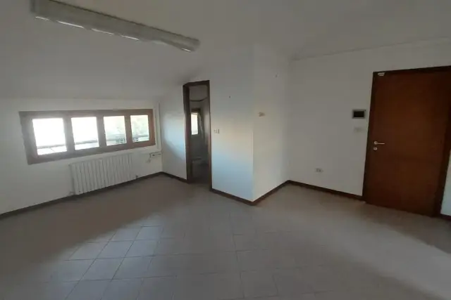 Büro, Empoli - Foto 1