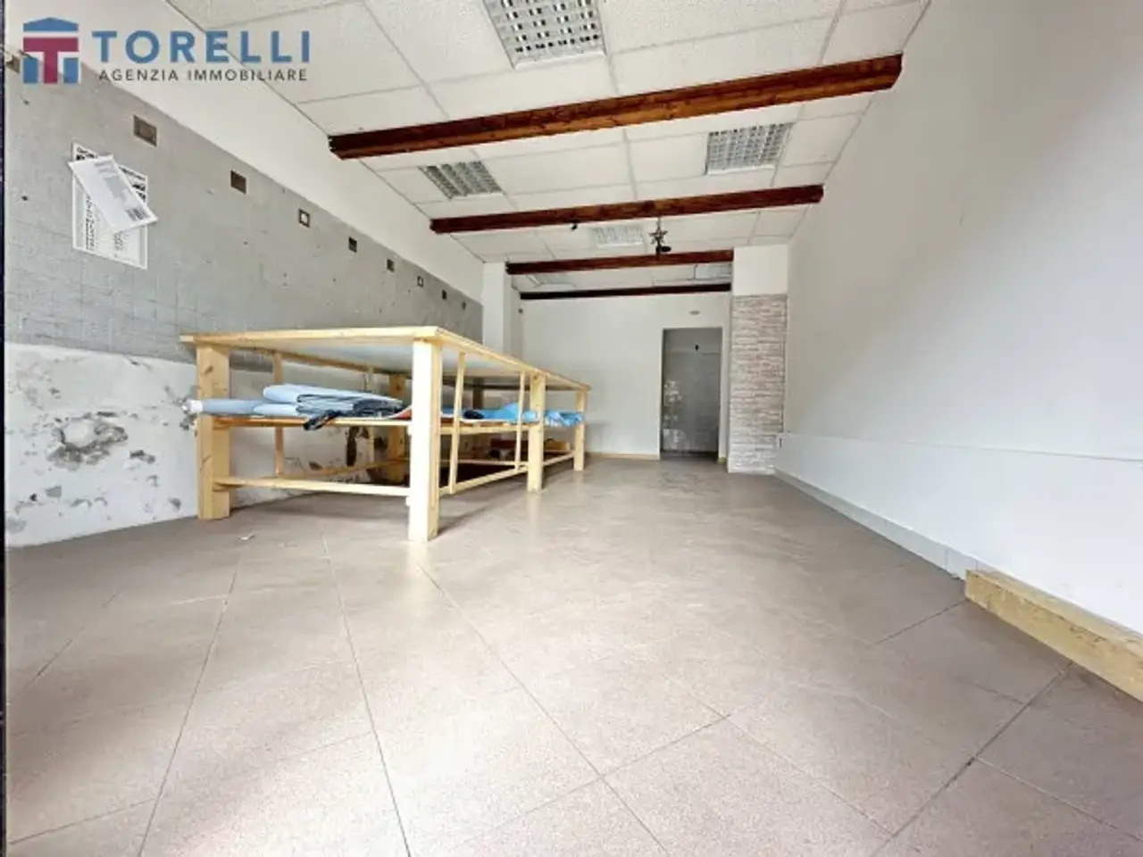 Negozio in Viale Aurelio Saffi 37, Cesenatico, {3} - Foto 2