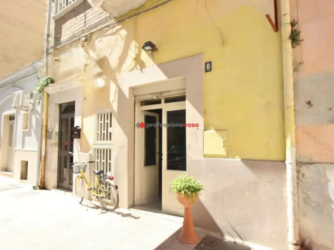 Negozio in Via Bengasi 2, Foggia, {3} - Foto 1