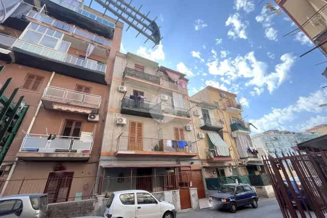 2-room flat in Via Anapo 9, Palermo - Photo 1