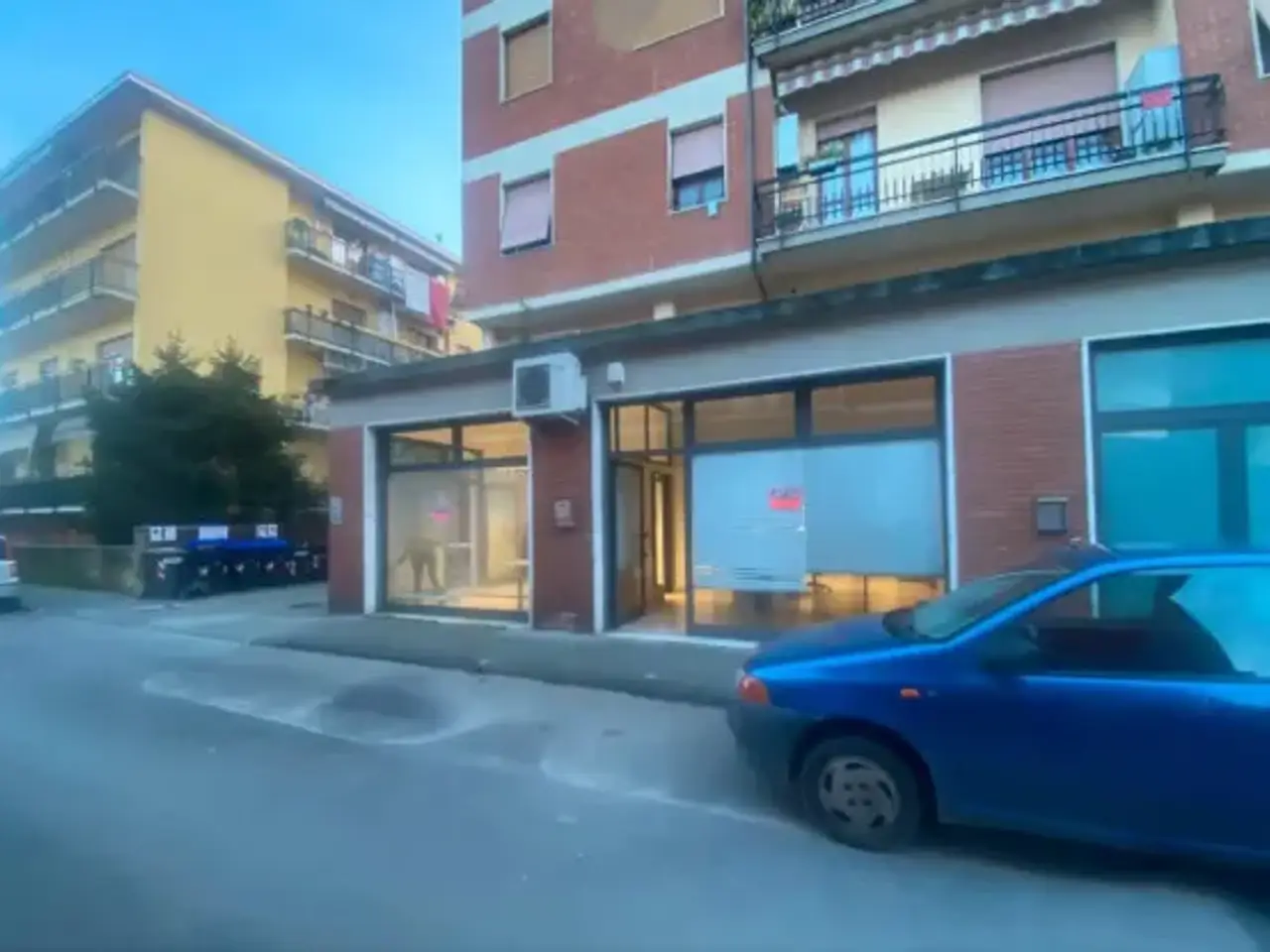 Ufficio in Via dei Mille, Carrara, {3} - Foto 2