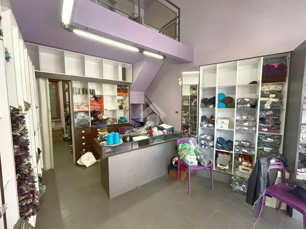 Negozio in Via Reyneri 9, Rivarolo Canavese, {3} - Foto 2