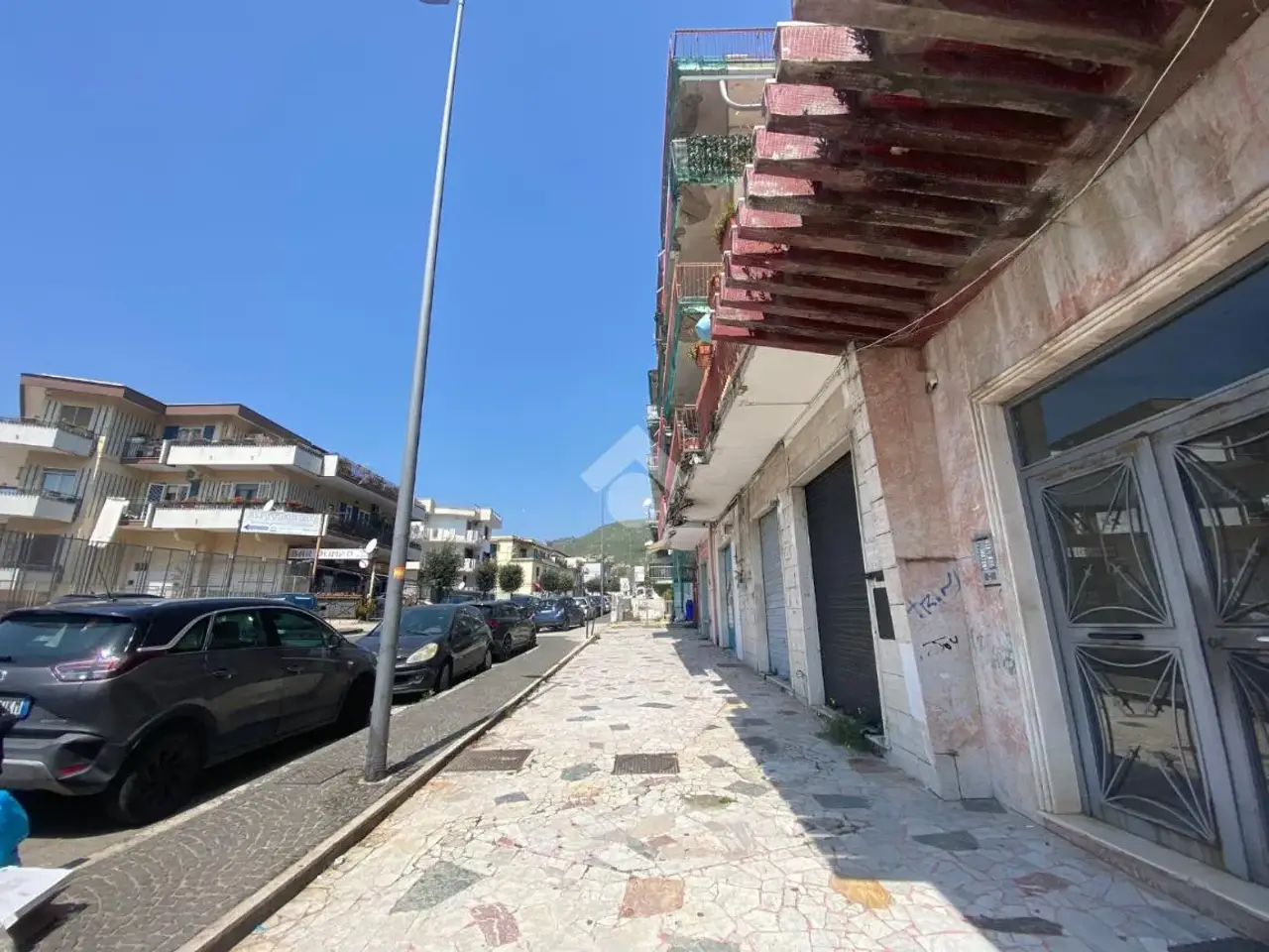 Negozio in Via Artiaco Alfonso 54, Pozzuoli, {3} - Foto 1