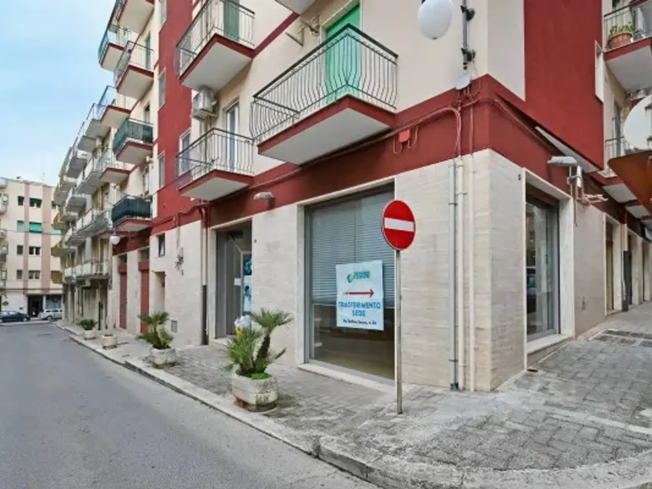 Negozio in Via Antonio Karusio, Putignano, {3} - Foto 1