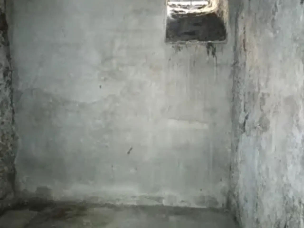 Magazzino in Via Napoli 100, La Spezia, {3} - Foto 2