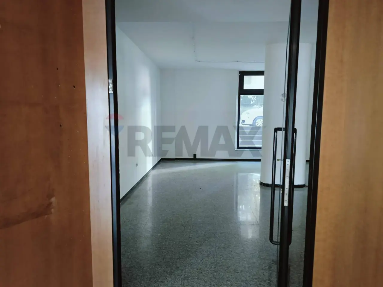 Negozio in Via Chiavellati Snc, Foligno, {3} - Foto 1