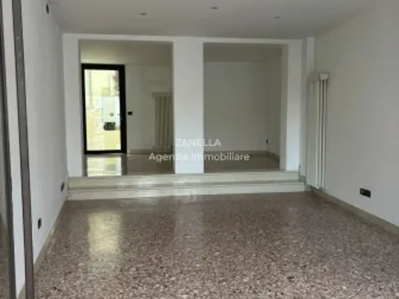Ufficio in Borgo Pieve, Castelfranco Veneto, {3} - Foto 1