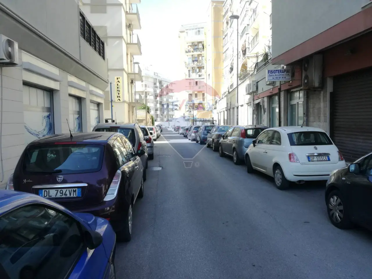 Negozio in Via Bonifacio 10, Bari, {3} - Foto 1