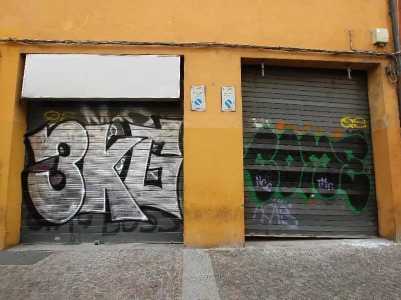 Negozio in Via Riva Reno, Bologna, {3} - Foto 1