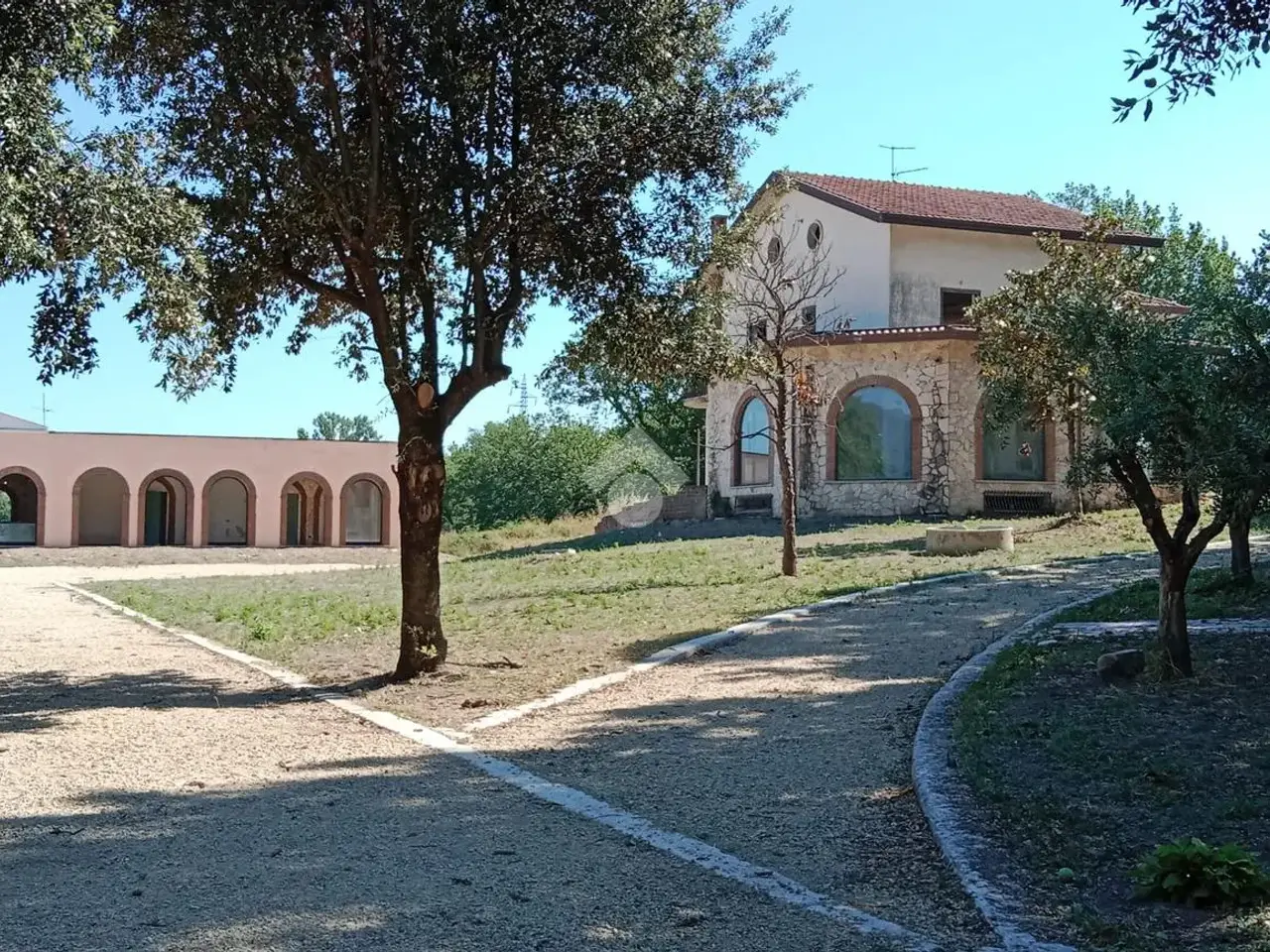 Palazzina commerciale in Via Orni, Manocalzati, {3} - Foto 1