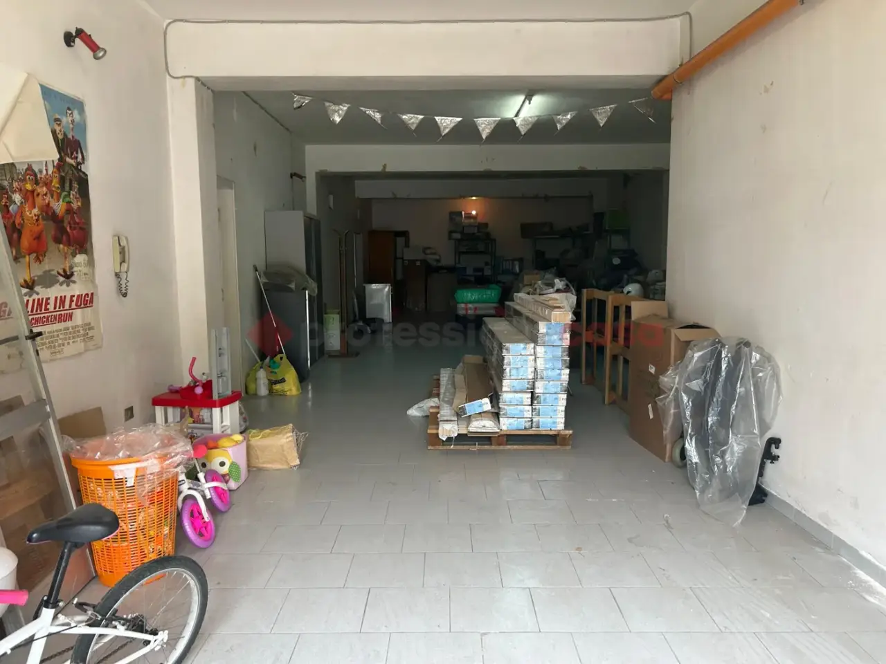 Magazzino in Via De Gasperi 21, Grottaglie, {3} - Foto 2