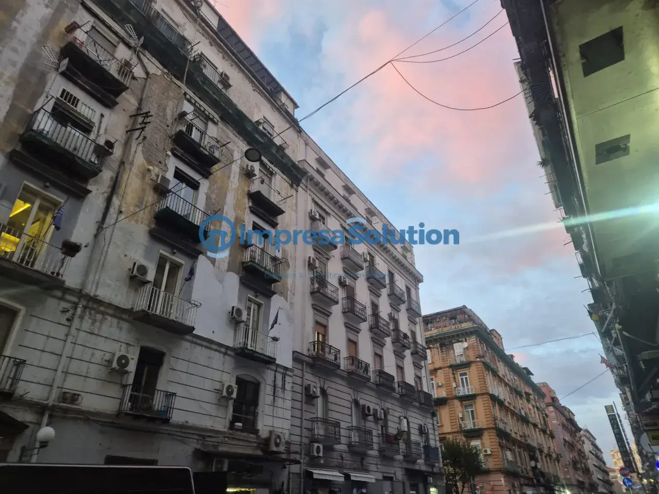 Negozio in Via Bologna, Napoli, {3} - Foto 1