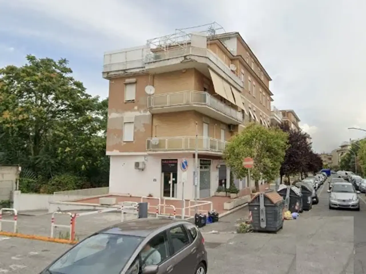 Negozio in Via Stresa 33, Roma, {3} - Foto 2