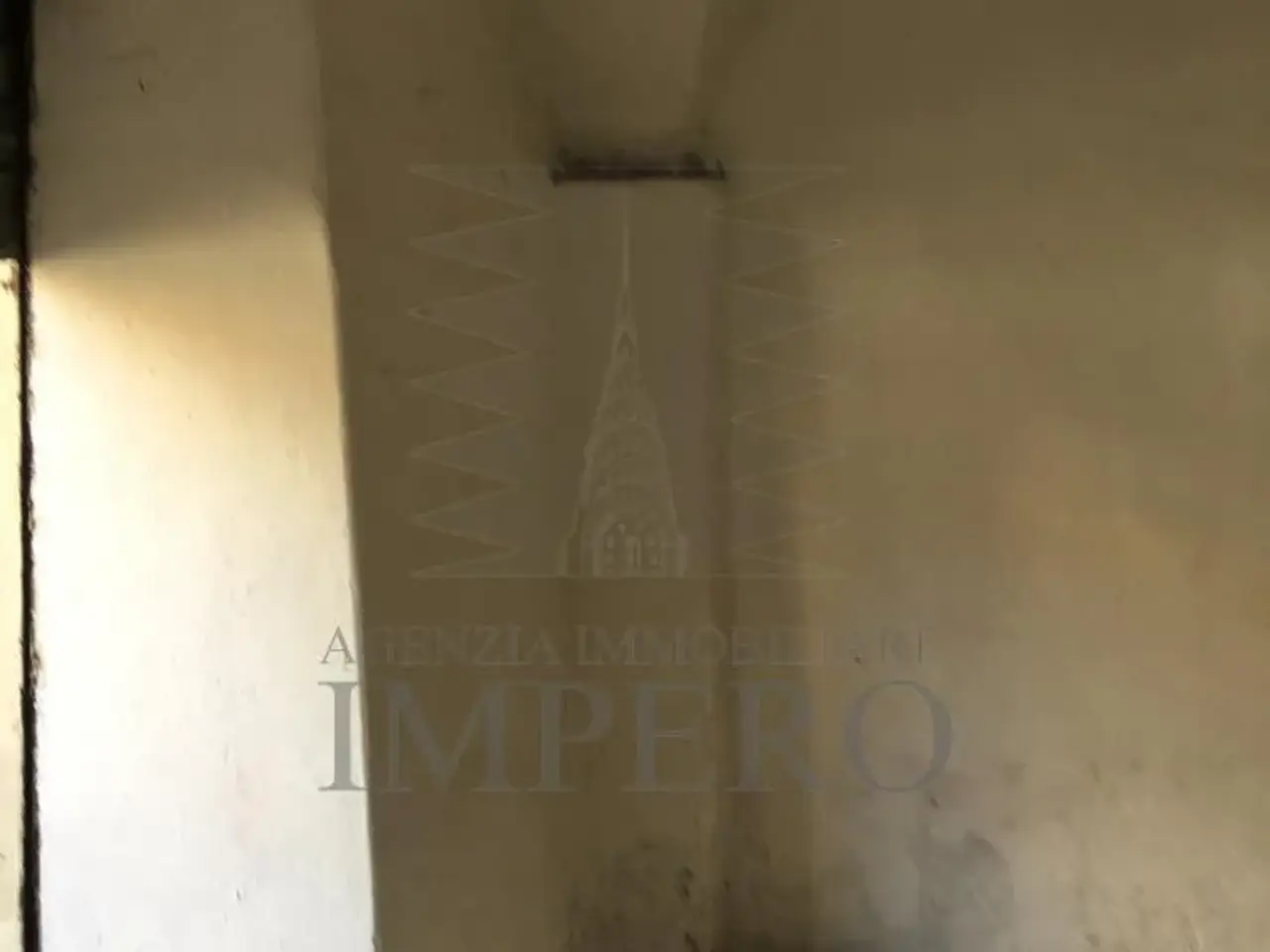 Parcheggio chiuso in Corso Verbone, Soldano, {3} - Foto 2