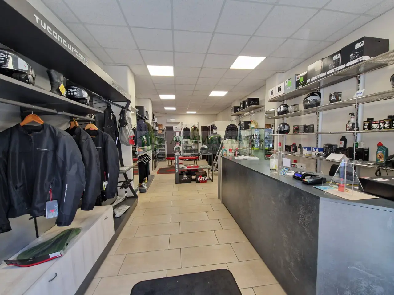 Negozio in Via Monserrato 52, Catania, {3} - Foto 1