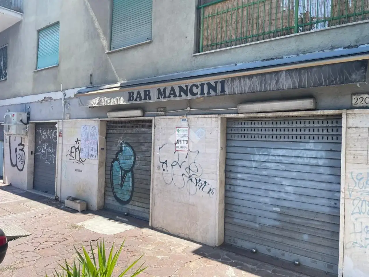 Negozio in Via di Pietralata 220, Roma, {3} - Foto 2
