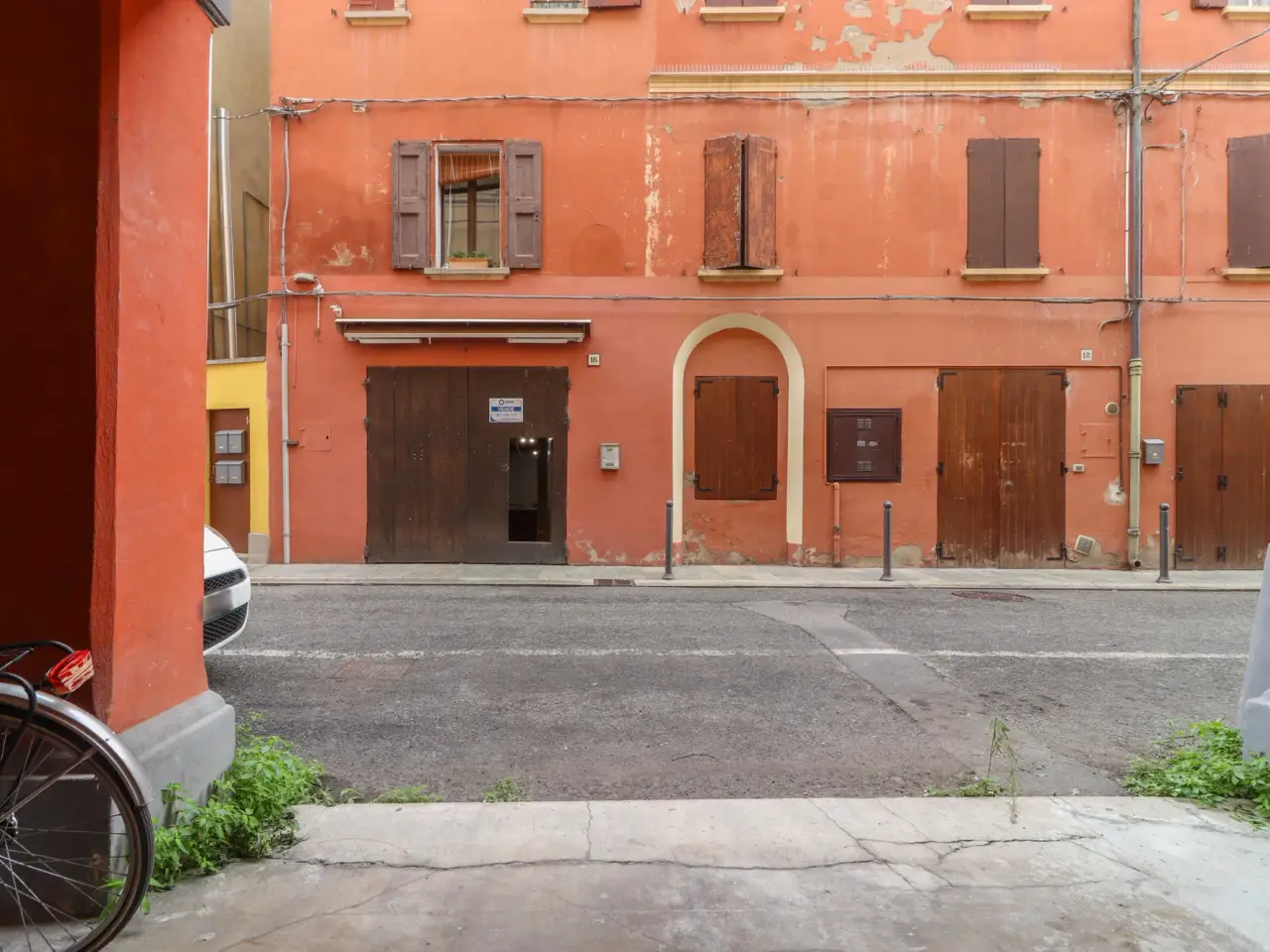 Negozio in Via Luigi Carlo Farini 16, San Giovanni In Persiceto, {3} - Foto 2