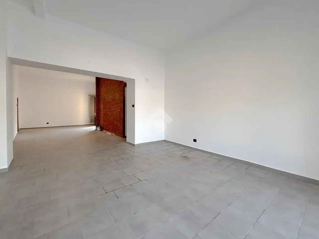 Ufficio in Via Piazza Vittorio Emanuele, Dalmine, {3} - Foto 1