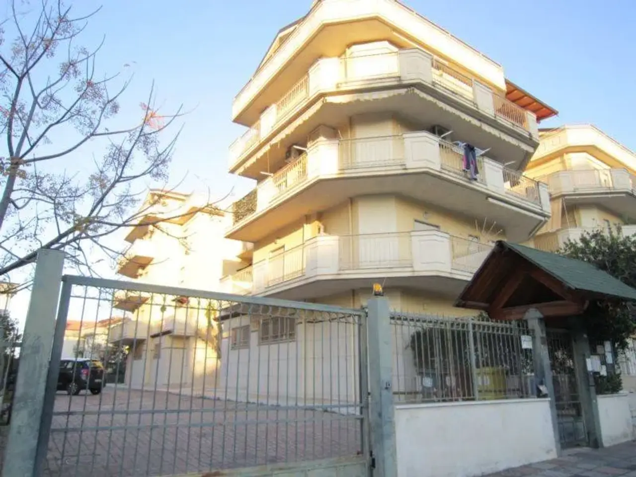 Ufficio in Via Carlo Blasco, Corigliano-Rossano, {3} - Foto 1