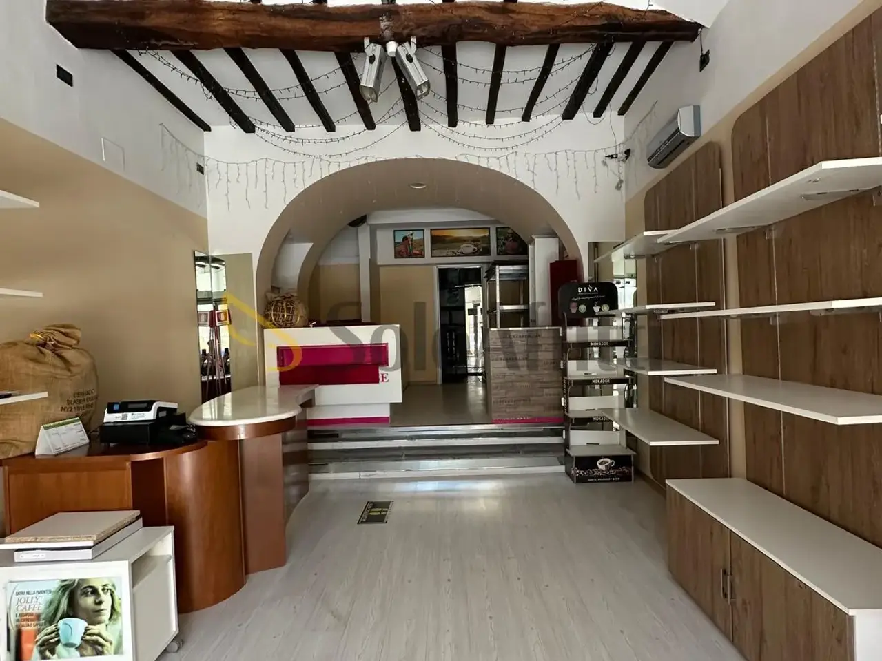 Negozio in , Figline e Incisa Valdarno, {3} - Foto 1