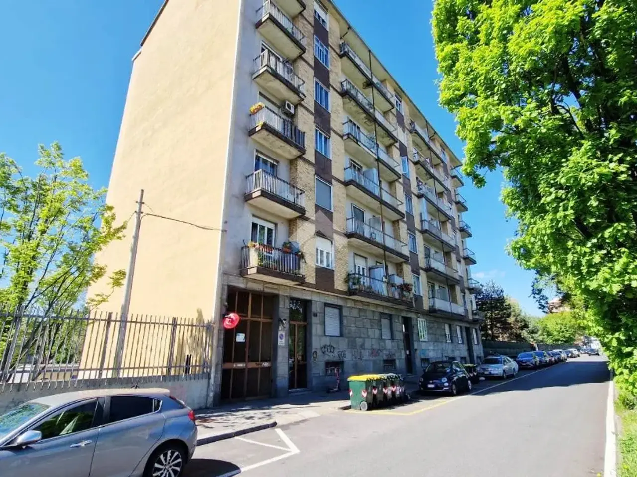 Magazzino in Via Tirreno 185, Torino, {3} - Foto 1