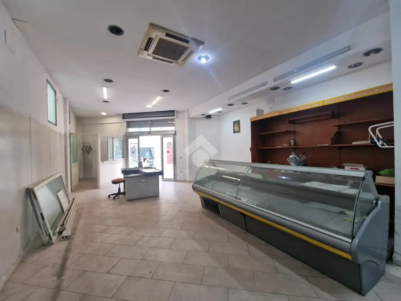 Negozio in Via Monte Bonifato 13, Alcamo, {3} - Foto 2