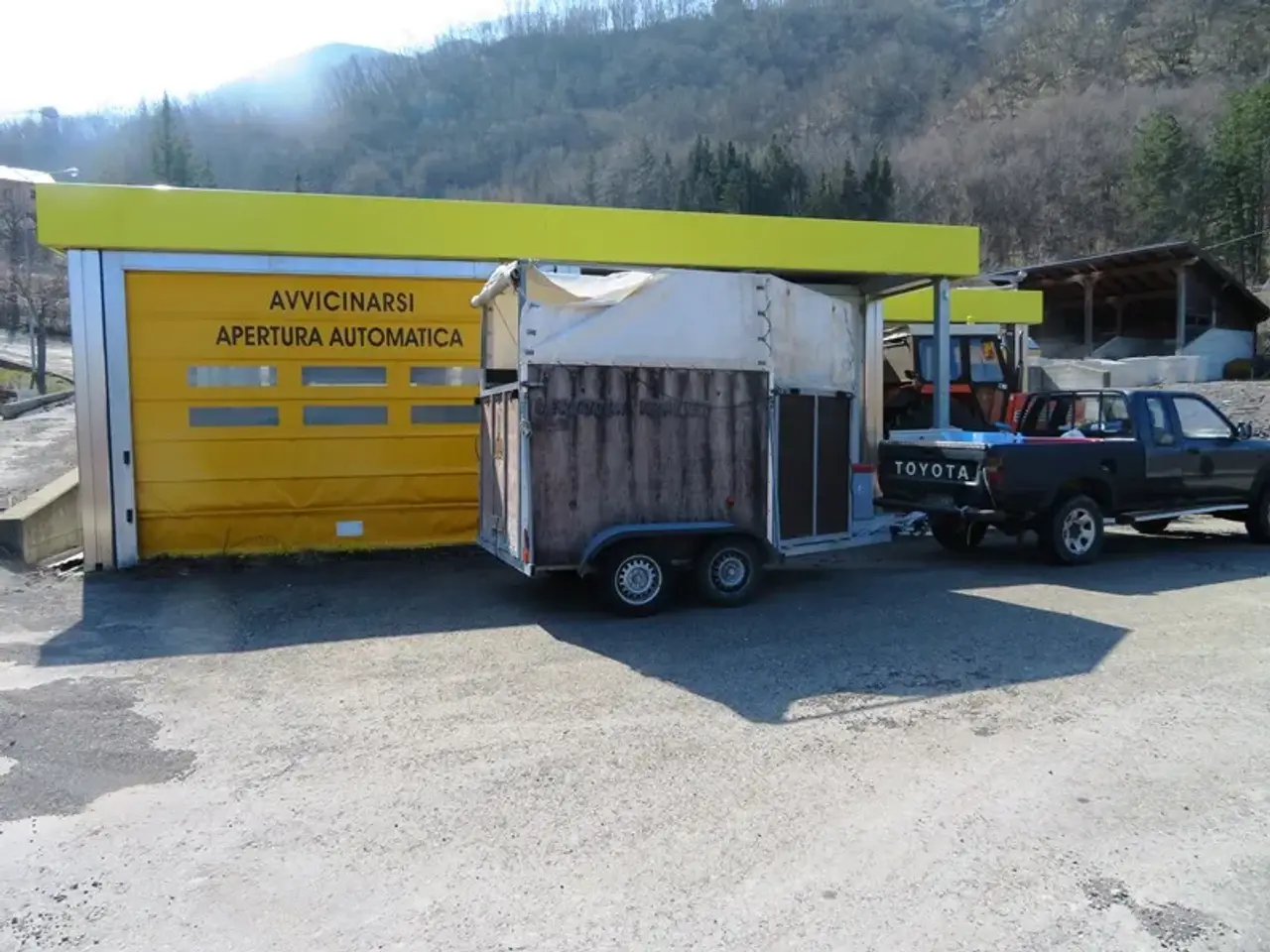 Esercizio commerciale in Via Ronco La Croce, Montecreto, {3} - Foto 2