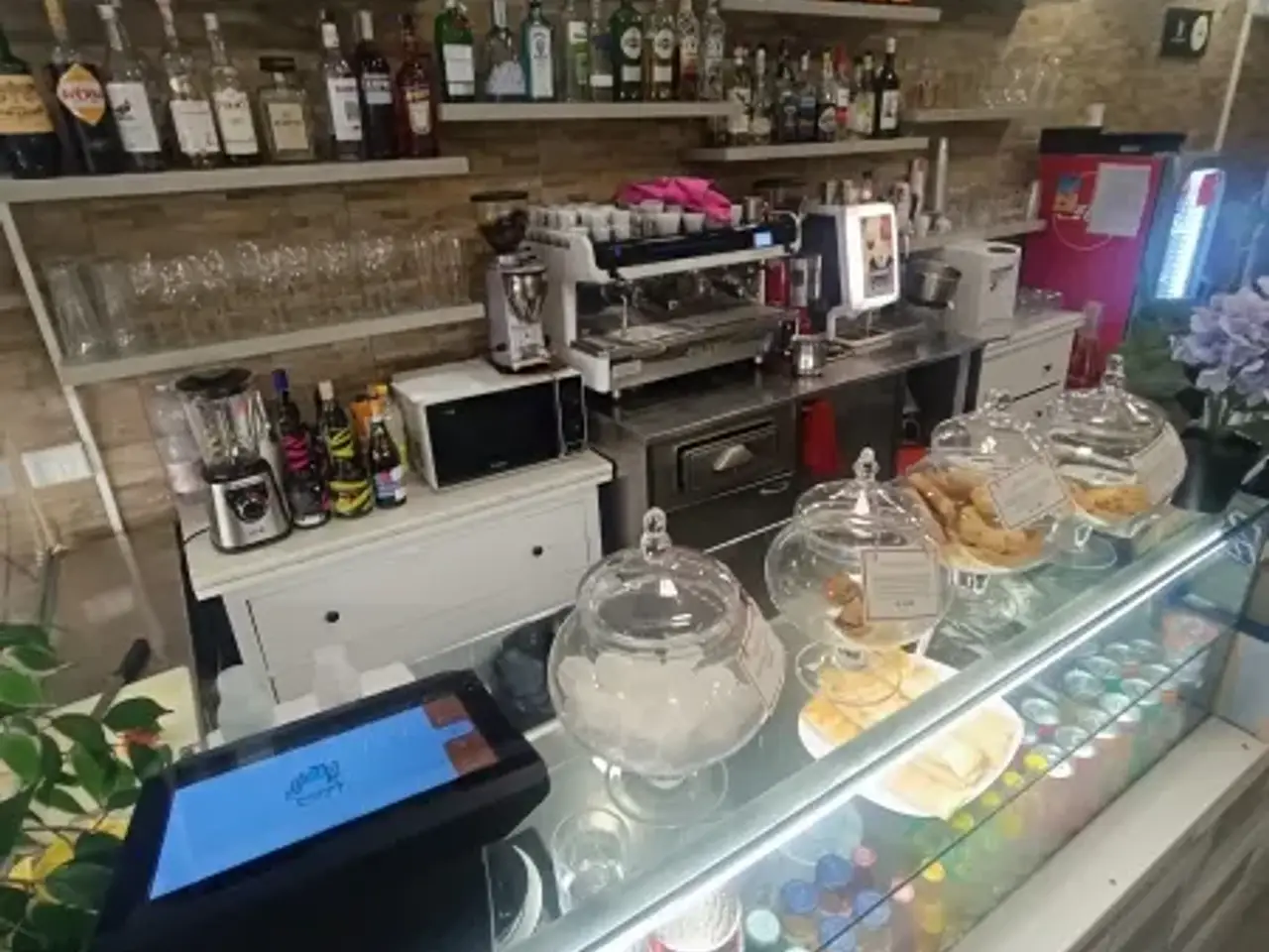 Esercizio commerciale in , Genova, {3} - Foto 1