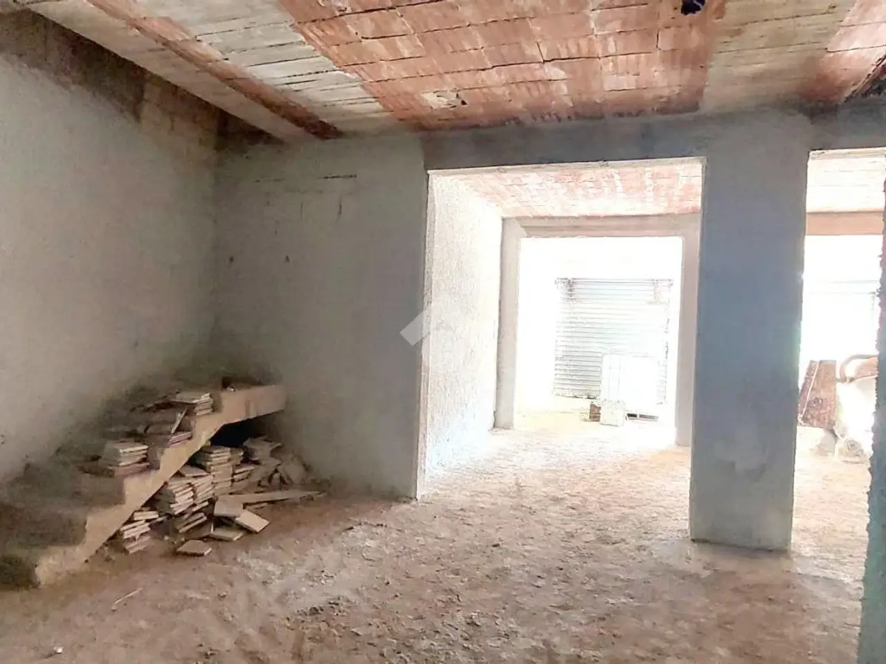 Magazzino in Via Rosolino Pilo 133, Carini, {3} - Foto 1
