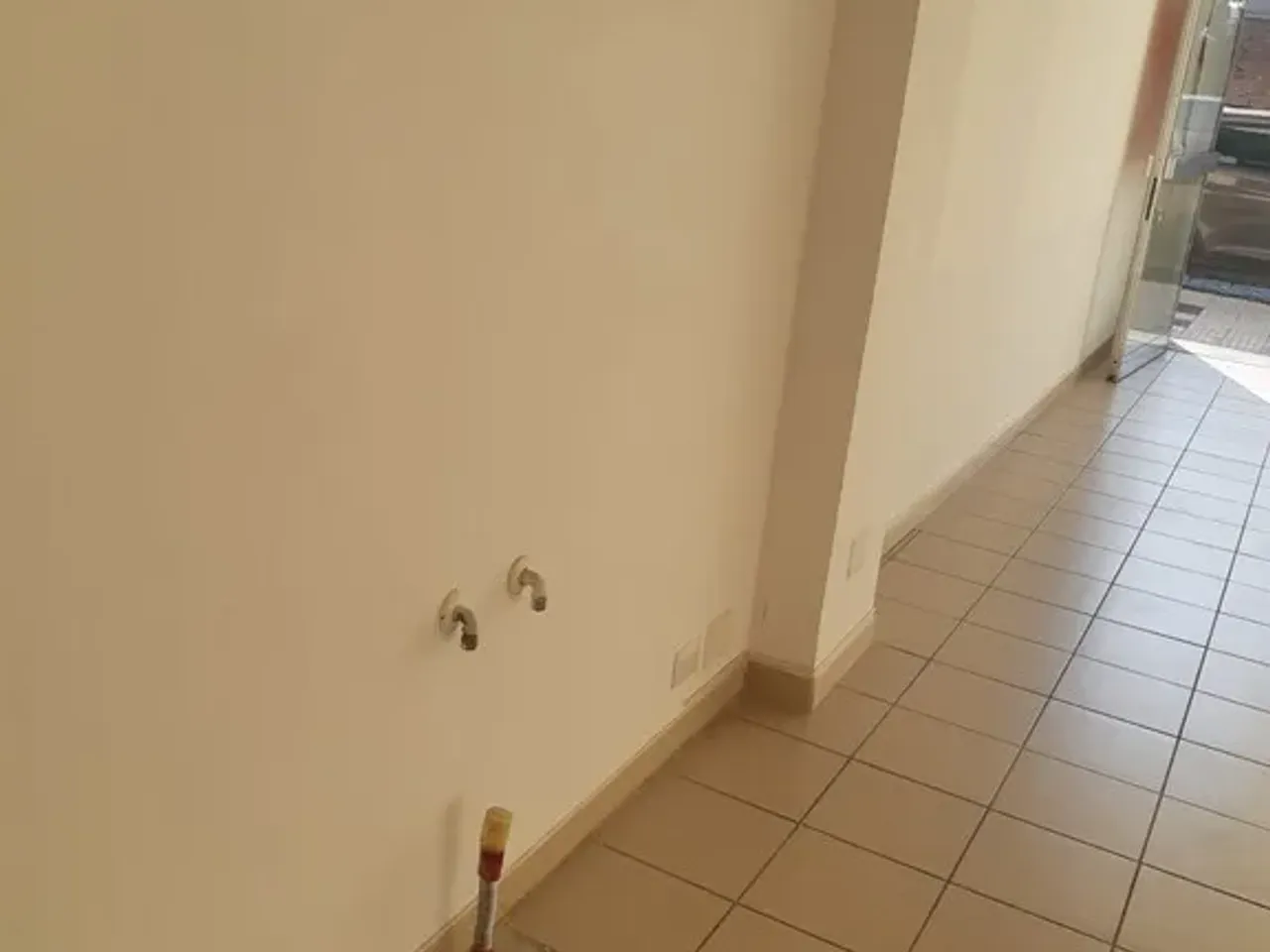 Negozio in Via San Marone 21, Civitanova Marche, {3} - Foto 2