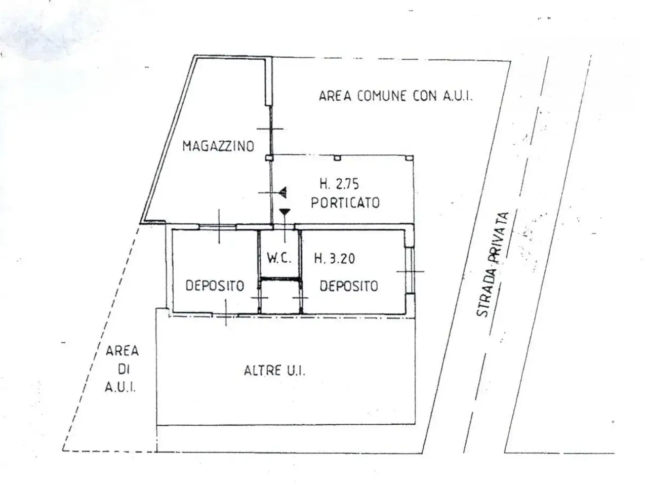 Negozio in Piazza Necchi 4, Gazzada Schianno, {3} - Planimetria 1