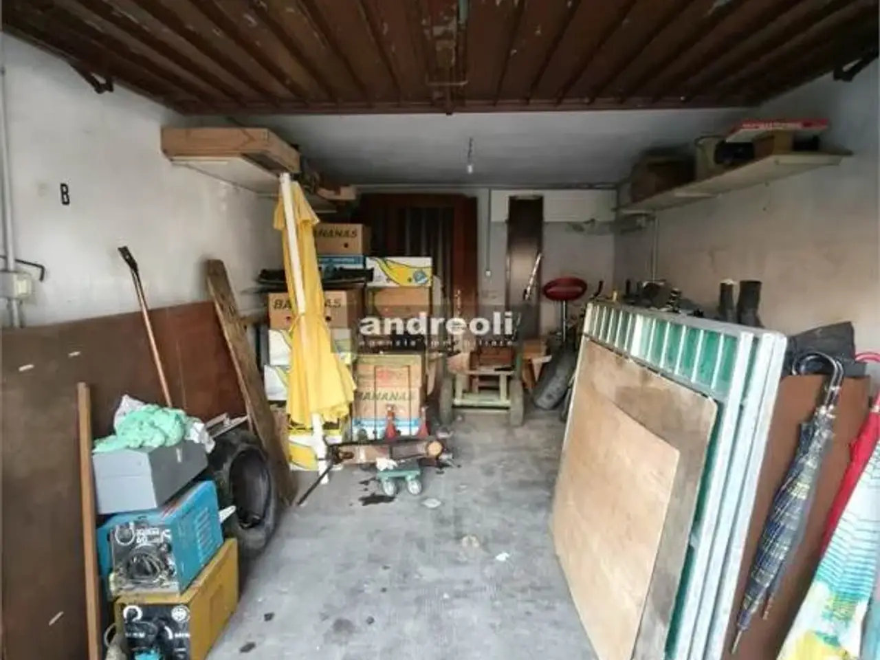 Parcheggio chiuso in Jesi (Viale del Lavoro), Jesi, {3} - Foto 1