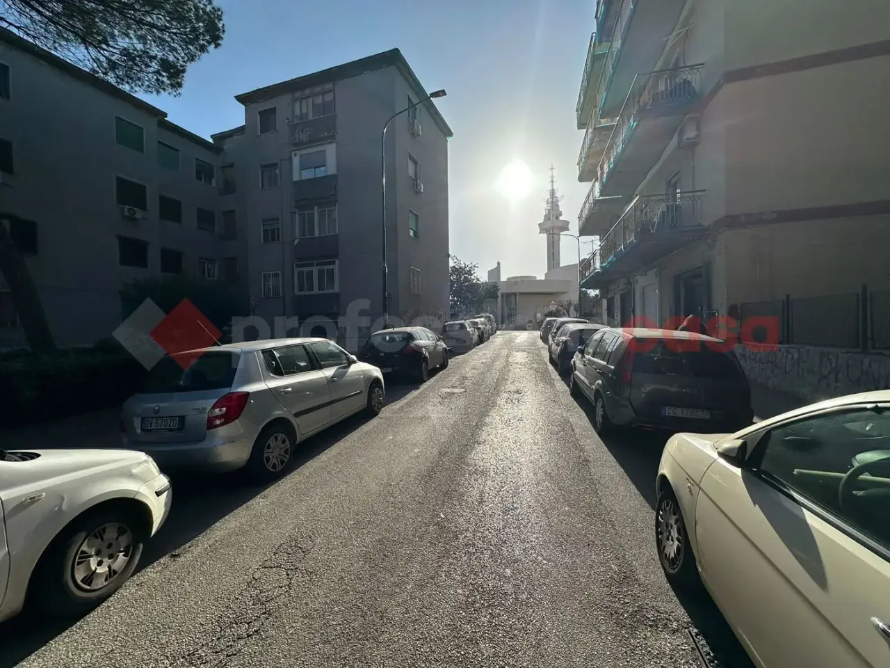 Negozio in Via Nuova Ina Casa 7, Portici, {3} - Foto 2