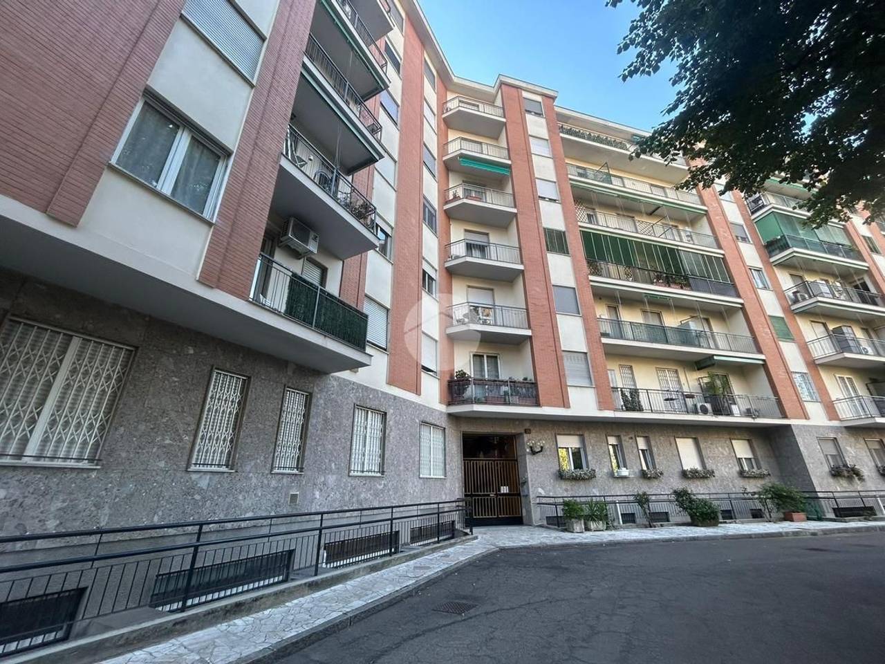 immagine annuncio 1 di 8