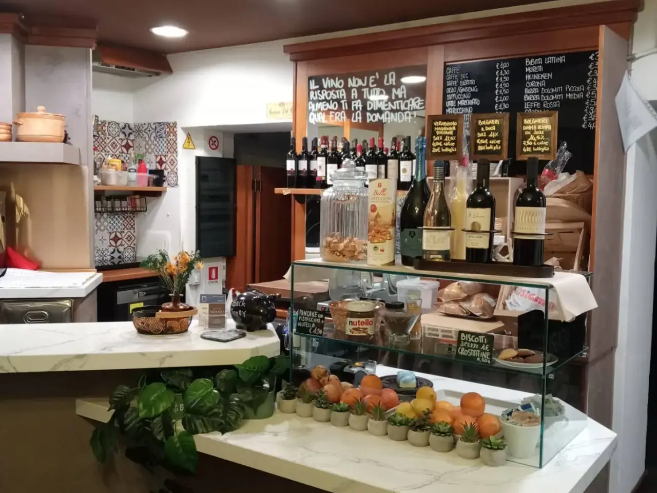 Esercizio commerciale in Via Nazionale, Novate Mezzola, {3} - Foto 2